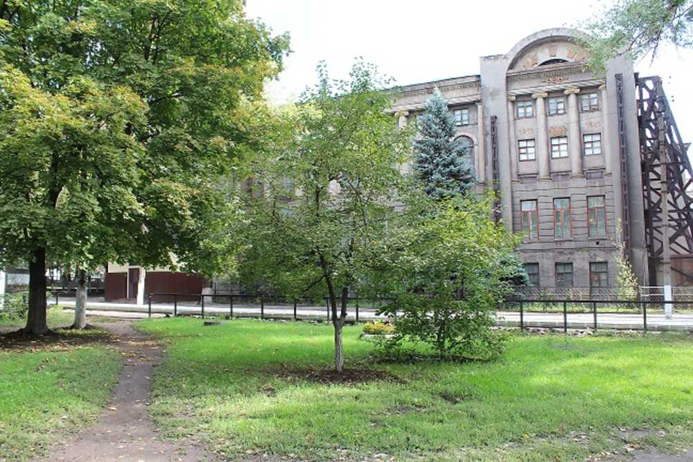 Общеобразовательная школа I-III ступеней №1 г. Енакиево
