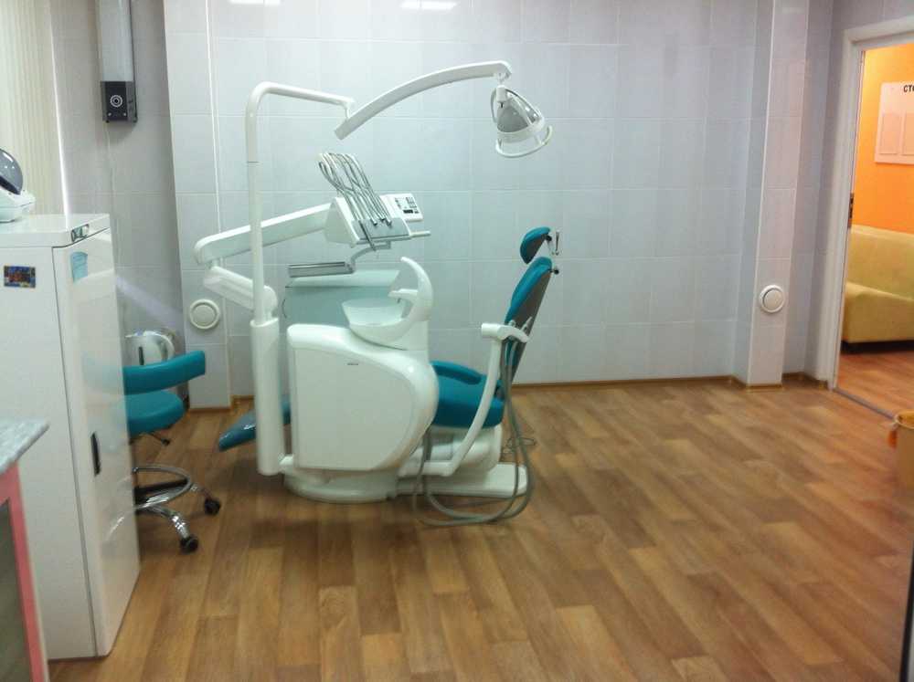Городская стоматологическая поликлиника г. Харцызска