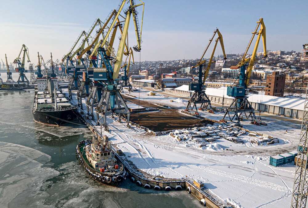 Мариуполь изучает возможности запуска пассажирских перевозок в порты России