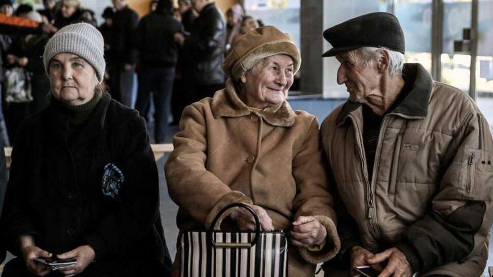 Сроки выхода на пенсию для ряда работников определены в ДНР