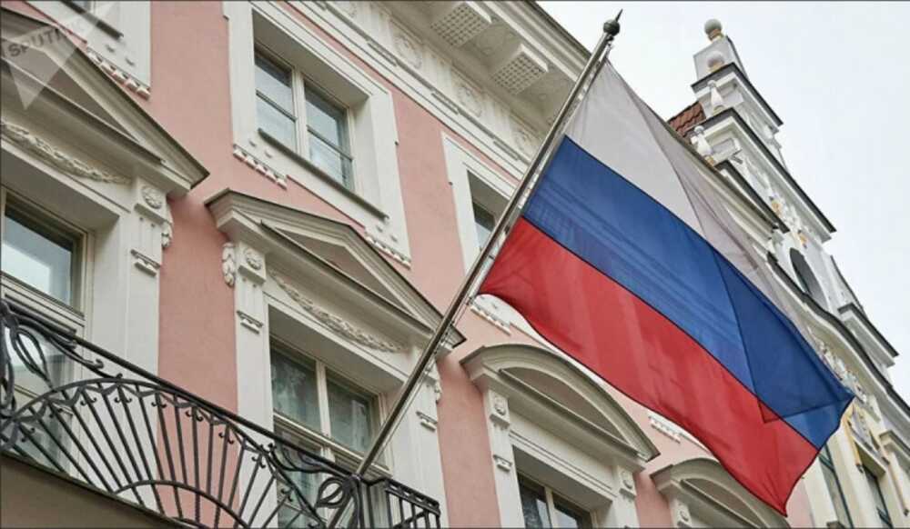 Россия откроет посольства в ДНР и ЛНР